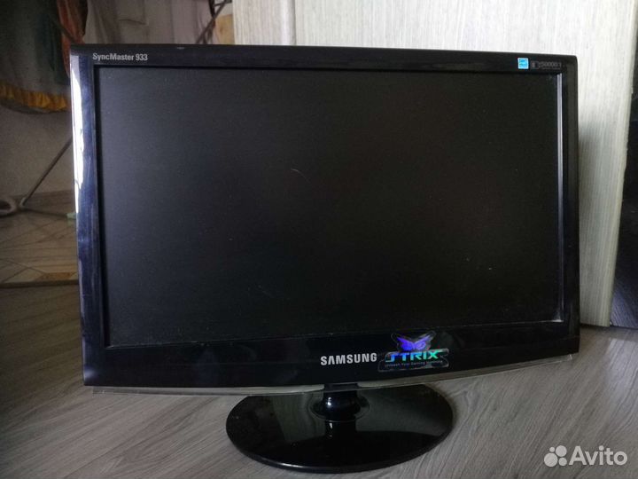 Монитор Samsung