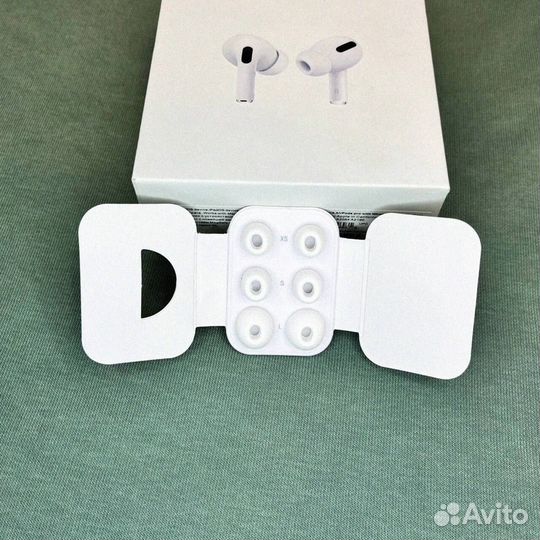 AirPods Pro 2: Звук, который поднимает