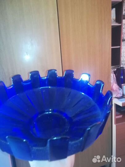 Ваза из цветного стекла