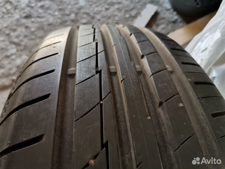 Yokohama BluEarth AE50 215/65 R17