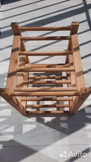 Бутылочница (подставка под бутылки)