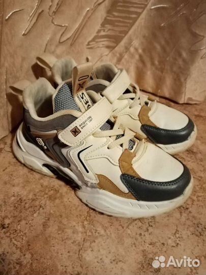 Кроссовки 35 размер