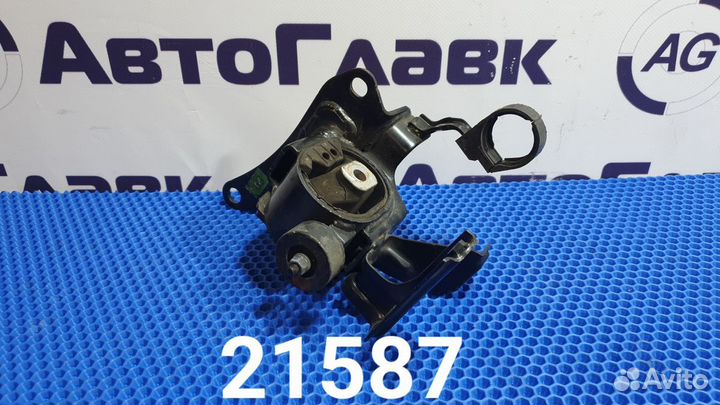 Подушка двигателя Toyota Voxy