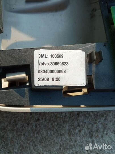 Volvo S60 плафон салона освещение