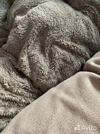 Лежанка для собак Rurri (77*66*20)