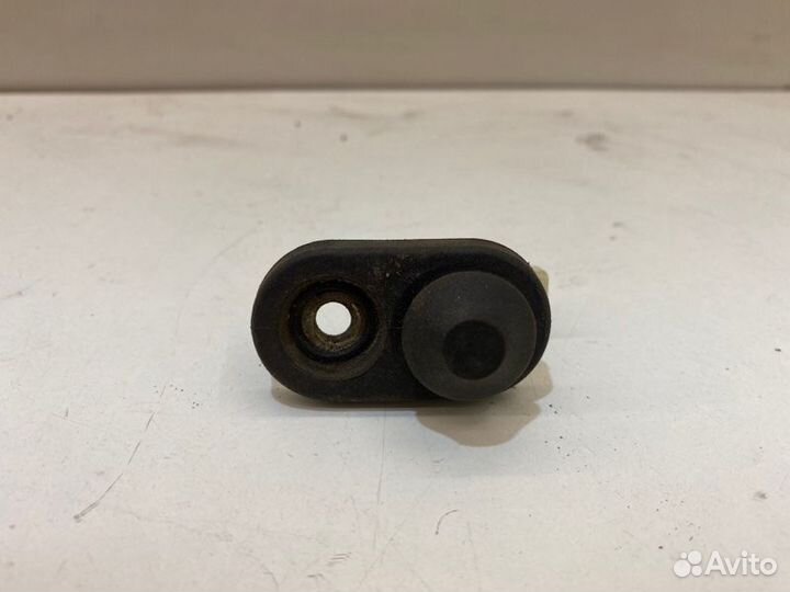 Датчик открытия двери Mazda 6 седан GG 2.0 2003