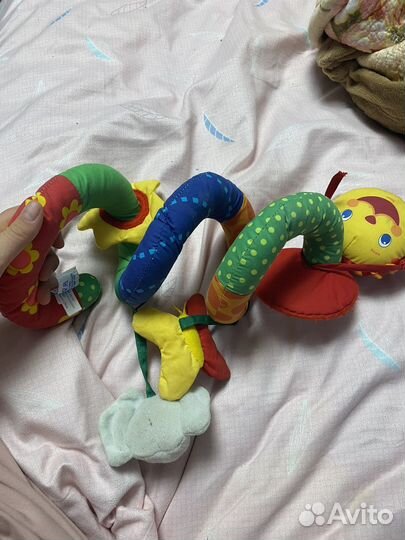 Игрушка пружинка на коляску кроватку
