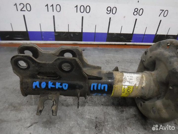 Стойка подвески передняя правая Opel Mokka F18D4