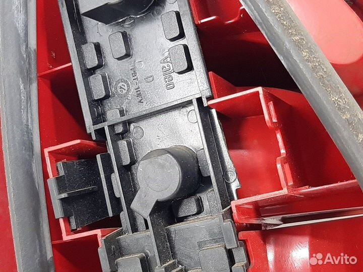 Фонарь задний для Peugeot-Citroen Picasso 6351N0