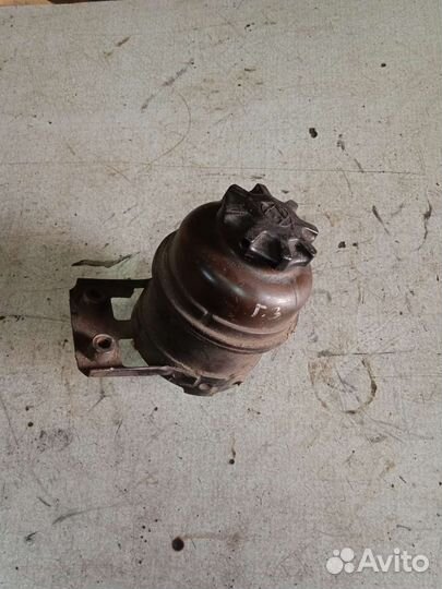 Бачок гур Volkswagen Golf 3 Фольксваген гольф 3