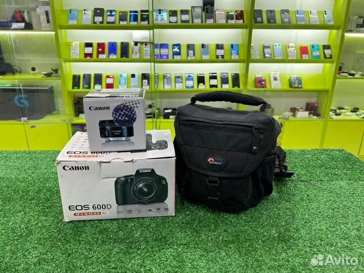 Фотоаппарат Canon EOS 600D