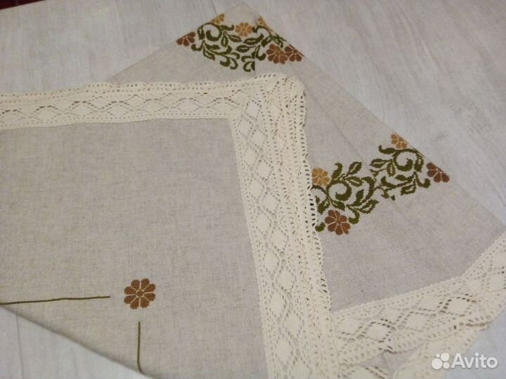 Скатерть (лён, ручная вышивка)
