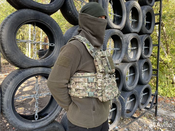 Тактический жилет с подсумками