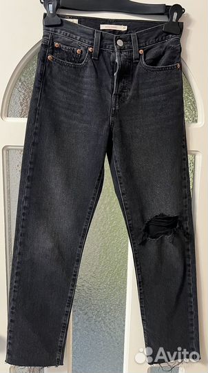 Джинсы Levis женские 24
