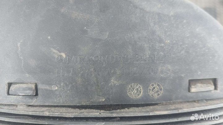 Воздухозаборник Mercedes-Benz W212