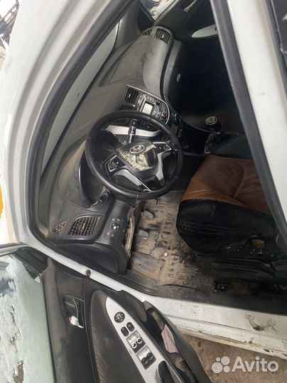 В полном разборе Hyundai Solaris 2012г 1.6 MT