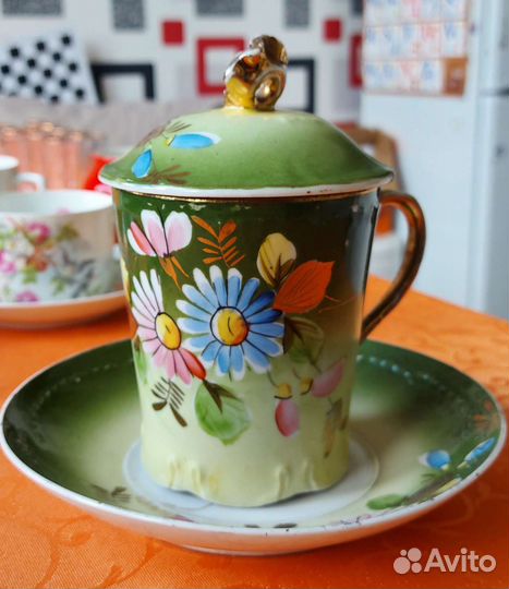 Кружка (чашка) с блюдцем, Кузнецов