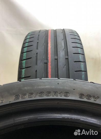 Bridgestone Potenza S001 255/35 R19 96Y