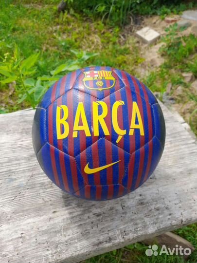 Футбольный мяч