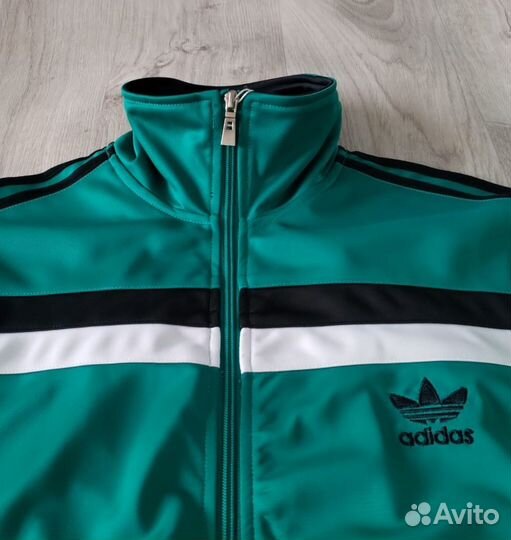 Спортивный костюм adidas