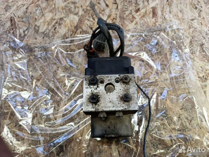 Блок ABS Nissan Primera P11