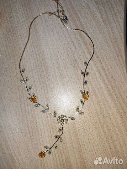 Колье ожерелье