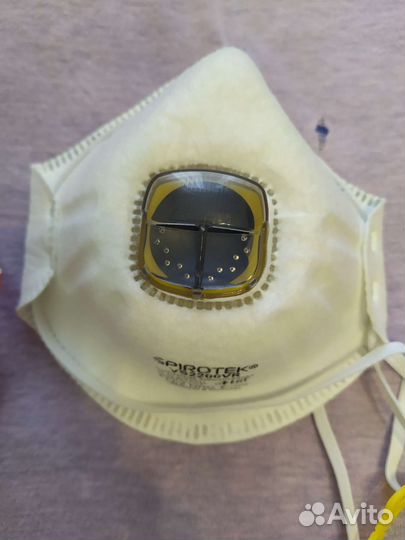 Каска, очки, маска, спецодежда