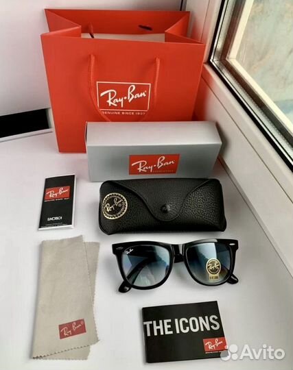 Солнцезащитные очки ray ban wayfarer голубые