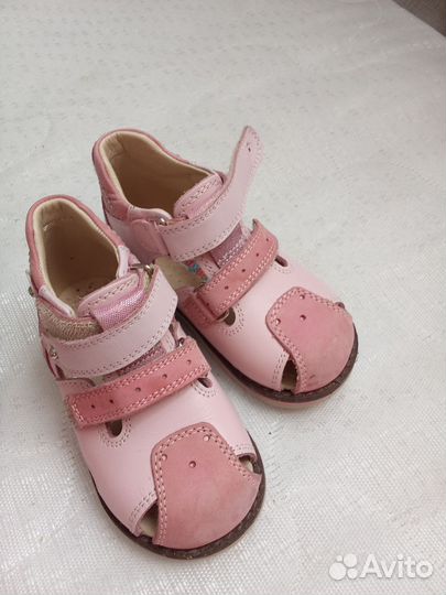 Сандали детские