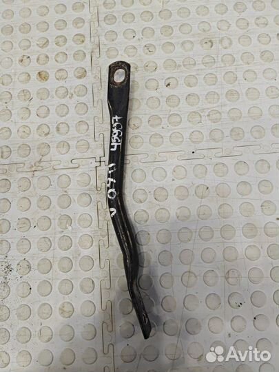 Кронштейн подрамника левый Renault Duster 2