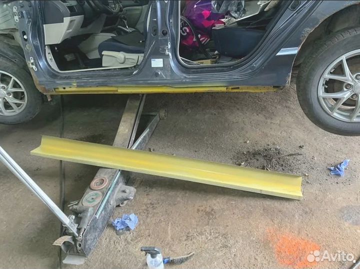 Кузовной порог Mercedes-Benz W251