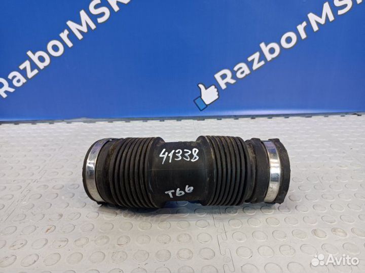 Патрубок воздушного фильтра Nissan Terrano