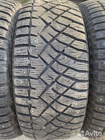 Nitto Therma Spike 285/60 R18 120T