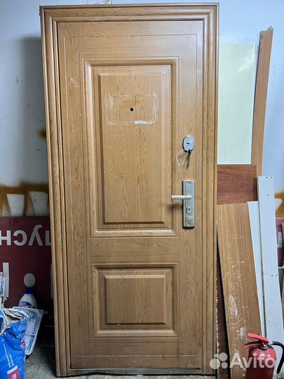 Дверь входная железная бу