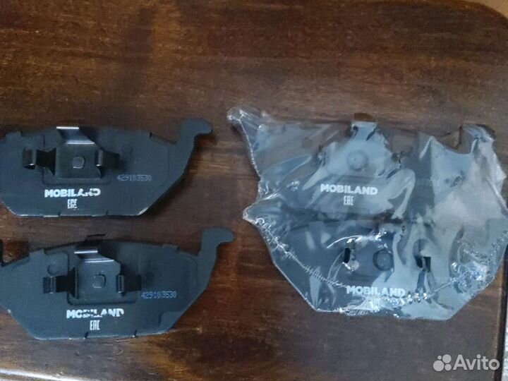 Передние тормозные колодки