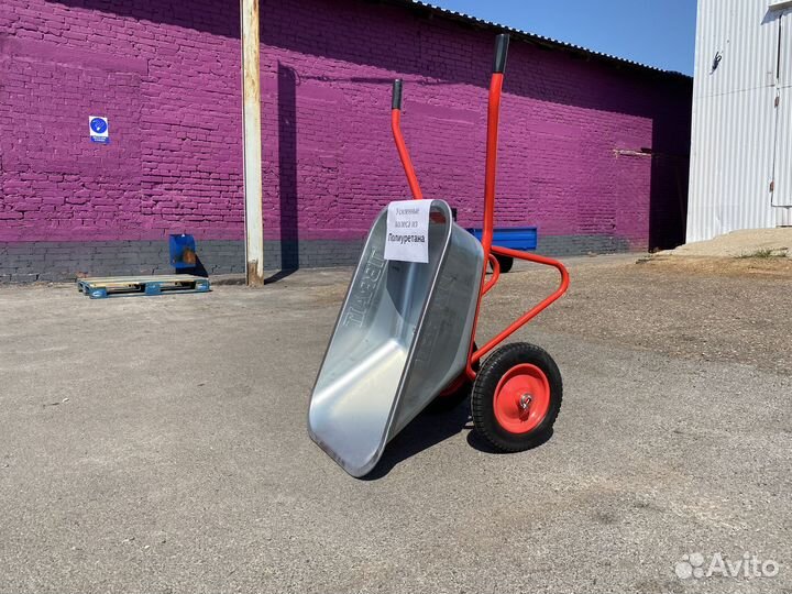 Строительная/садовая тачка brait