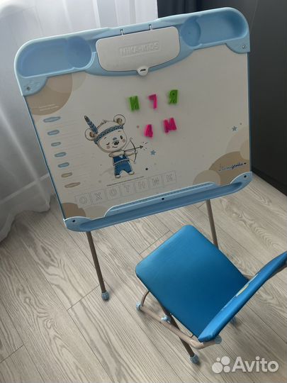 Комплект детской мебели 3-в-1 мольберт+стол+стул