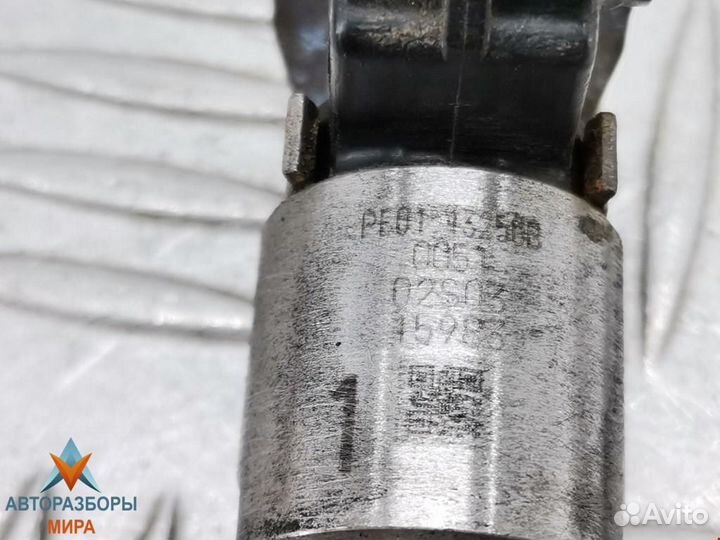 Форсунка Mazda CX-5 2014 PE0113250B