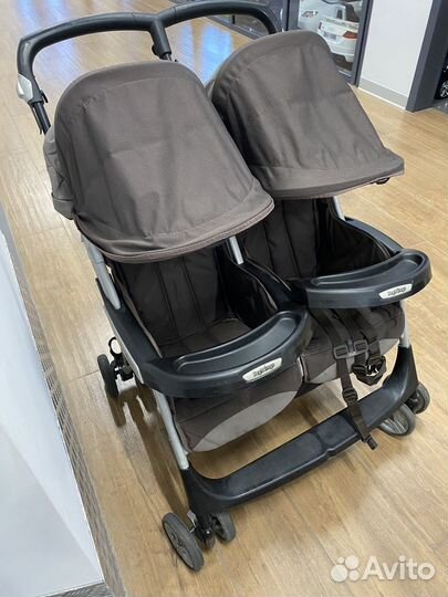 Коляска для двойни или погодок Peg Perego