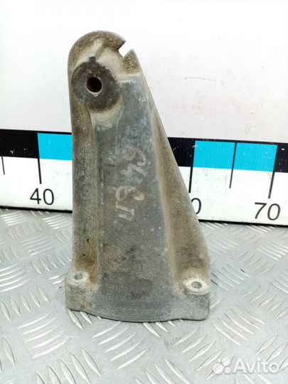 Б/У Кронштейн двигателя правый m646