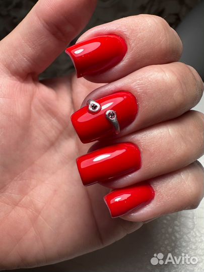 Мастер маникюра и педикюра