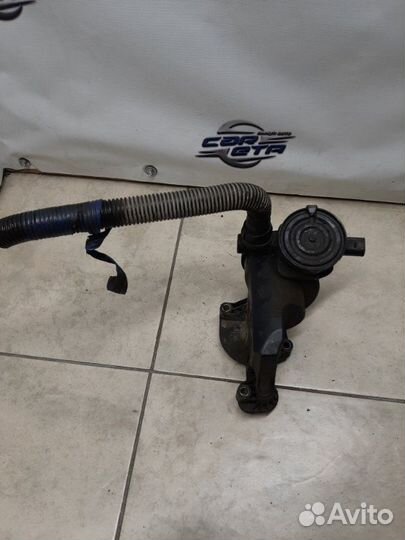 Корпус масляного фильтра Skoda Octavia A4 Tour 1.4