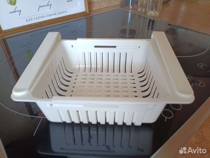 Полка навесная кухонная