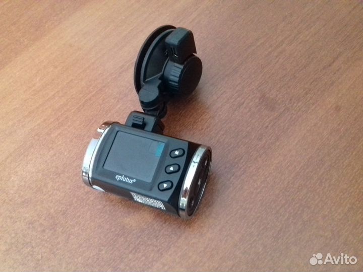 Видеорегистратор Eplutus DVR 551