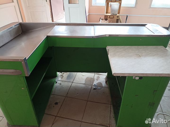 Стол кассовый