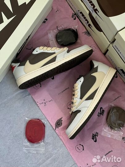 Nike Air Jordan 1 Low x Travis Scott Reverse Mocha