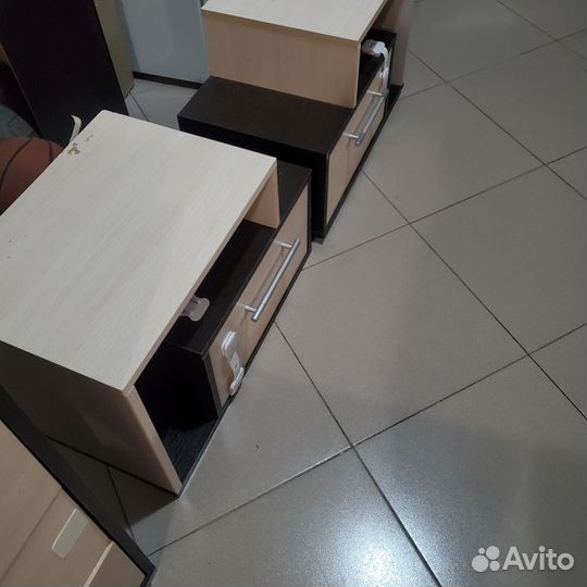 Комод и две тумбы