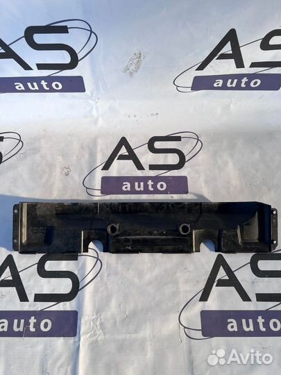 Range Rover Sport 13- Накладка замка капота