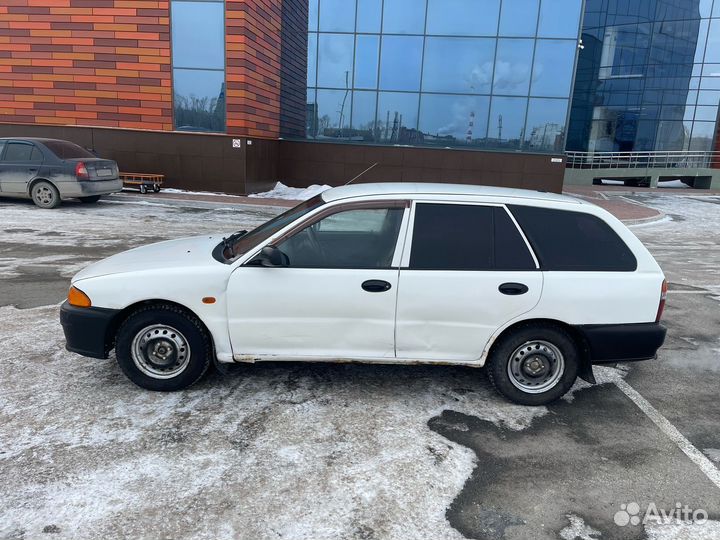 Mitsubishi Libero 1.5 AT, 2000, 154 000 км