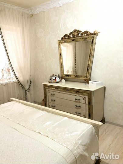 Спальный гарнитур бу